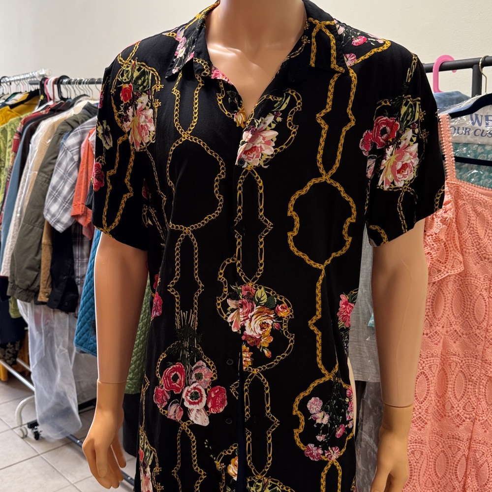 Fashion Nova Black Floral Chain Men's Casual Button Down Shirt